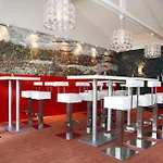 Hotell Turisthotell 2*