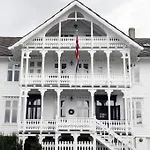 Hotell Turisthotell 2*